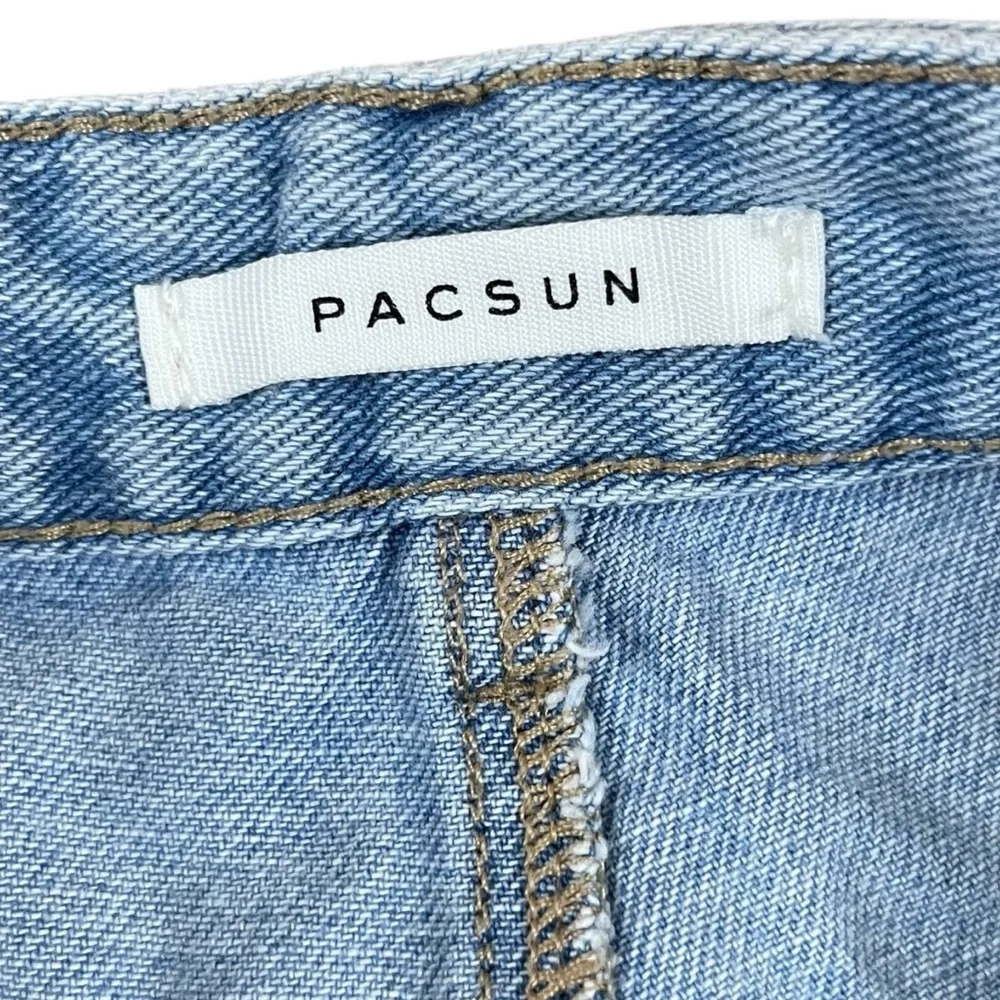 PacSun‎ High Rise Distressed Denim Shorts 25 Festival Grunge Raw Hem Light Wash